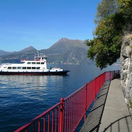 Fiumelatte Sleeps 3 Apartment Varenna
