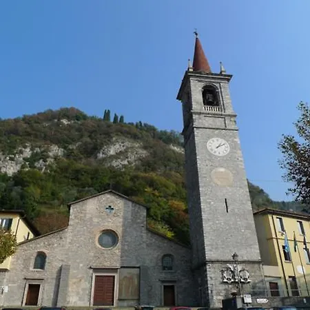 Appartement Fiumelatte Sleeps 3 *